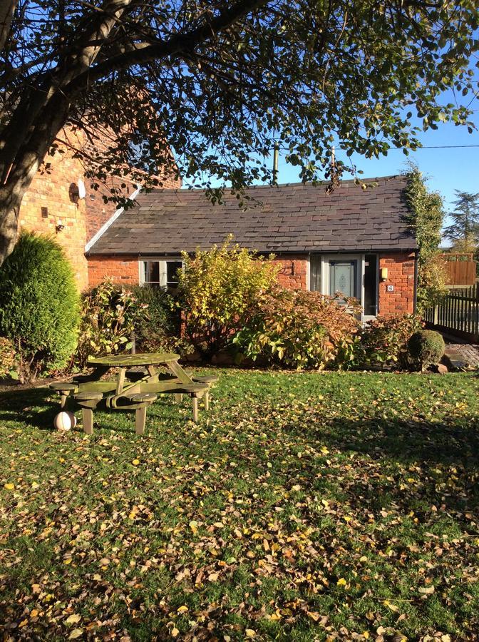 The Barn 3* Hale (Merseyside)