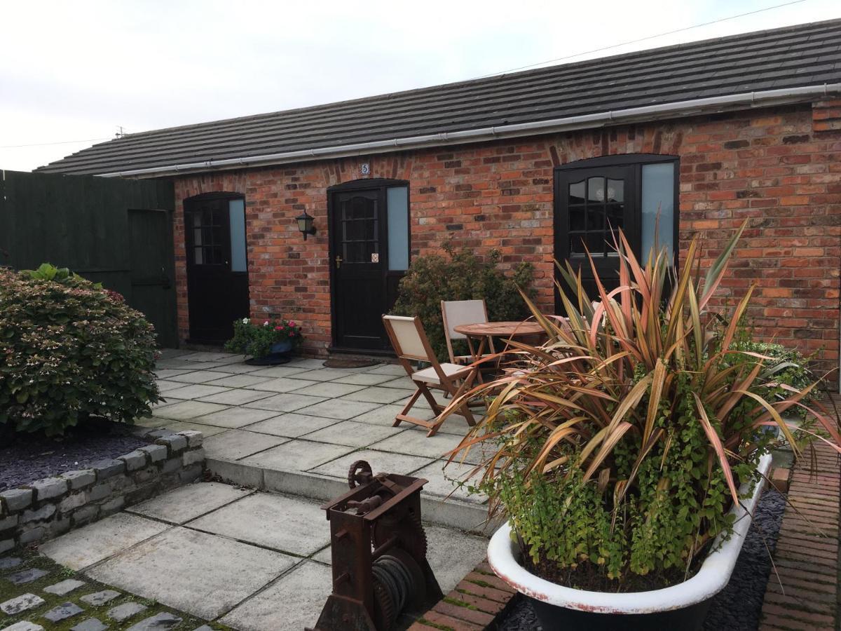 The Barn 3* Hale (Merseyside)